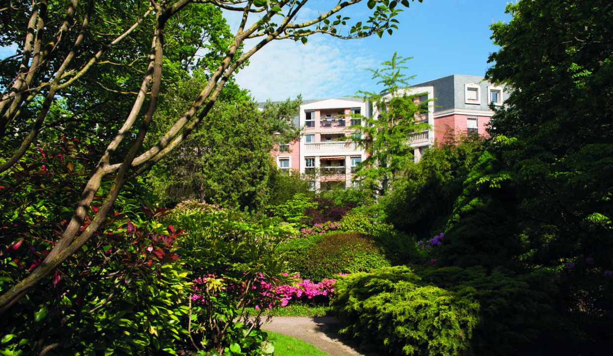 La résidence vue du Parc de L'Amitié